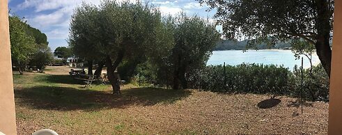 Faounzina Village