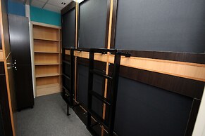 Homebox Capsule Hotel