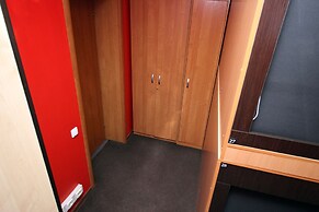 Homebox Capsule Hotel