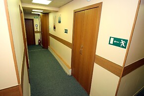 Homebox Capsule Hotel