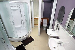 Homebox Capsule Hotel