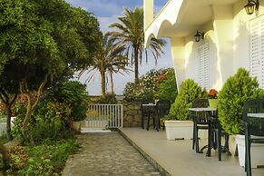 Cubaneros Holiday Inn