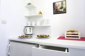 Cubaneros Holiday Inn