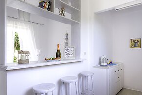 Cubaneros Holiday Inn