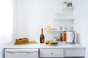 Cubaneros Holiday Inn