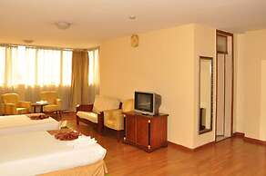 Churchill Hotel