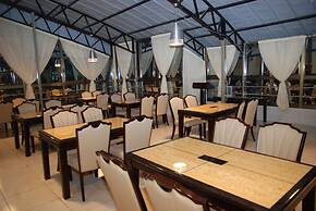 Churchill Hotel