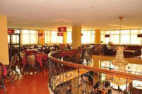 Churchill Hotel