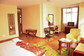 Churchill Hotel