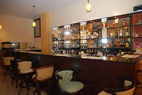 Churchill Hotel