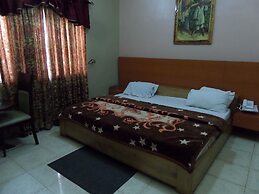 Indices Hotel and Garden