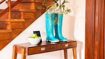 My House at Estoril Guest House