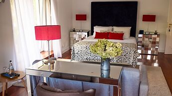 My House at Estoril Guest House