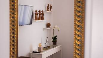 My House at Estoril Guest House