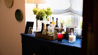 My House at Estoril Guest House