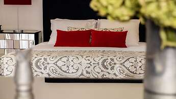 My House at Estoril Guest House