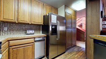 Tennis Village 14 Pet-Friendly, Spacious, Comfortable, Great Complex A