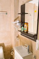 Ermou Downtown Studios by Hospitality Box