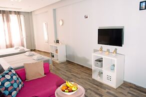 Ermou Downtown Studios by Hospitality Box