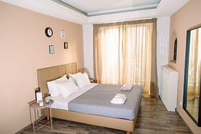 Ermou Downtown Studios by Hospitality Box