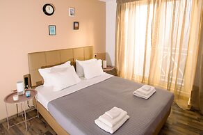 Ermou Downtown Studios by Hospitality Box