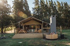 AfriCamps at Doolhof- Glamping