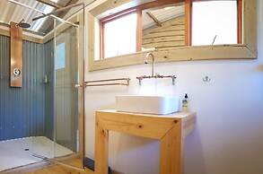 AfriCamps at Doolhof- Glamping