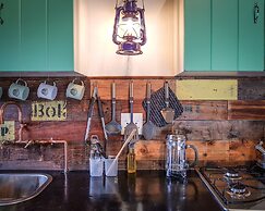 AfriCamps at Doolhof- Glamping