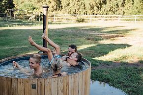 AfriCamps at Doolhof- Glamping