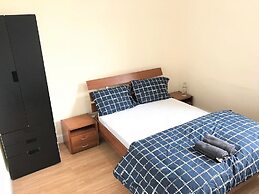 5 Bedroom House For Large Group