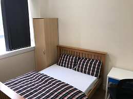 5 Bedroom House For Large Group