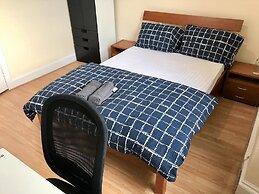 5 Bedroom House For Large Group