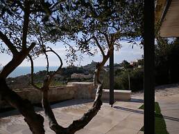 Daedalium Cultural Resort