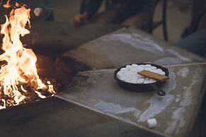 The Kartrite Resort & Indoor Waterpark