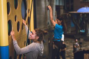 The Kartrite Resort & Indoor Waterpark