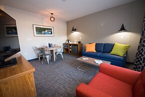 The Kartrite Resort & Indoor Waterpark