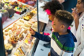 The Kartrite Resort & Indoor Waterpark