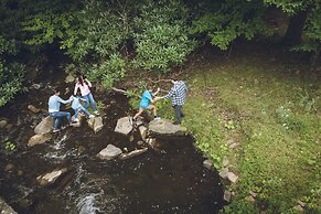 The Kartrite Resort & Indoor Waterpark