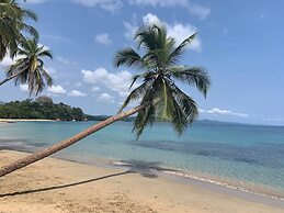 Cabinas Manzanillo Caribe Sur CR