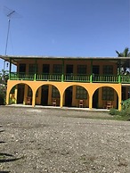 Cabinas Manzanillo Caribe Sur CR