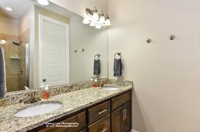 Gardiner's Getaway Villa 4