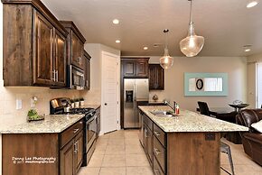 Gardiner's Getaway Villa 4