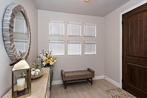 Red Rock Getaway Villa 4