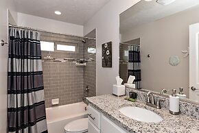 Red Rock Getaway Villa 4