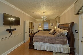 The Pillars Holiday home 9