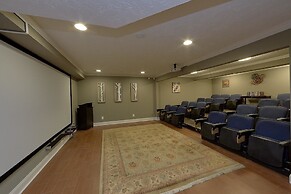 The Pillars Holiday home 9