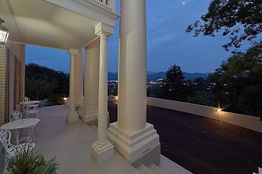 The Pillars Holiday home 9