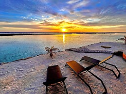 EDEN - Private Island - TAHA'A