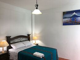 Hotel Panajachel Los Angeles