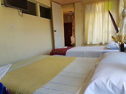 Hotel Panajachel Los Angeles